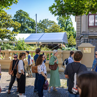 Stadtgäste während einer Führung