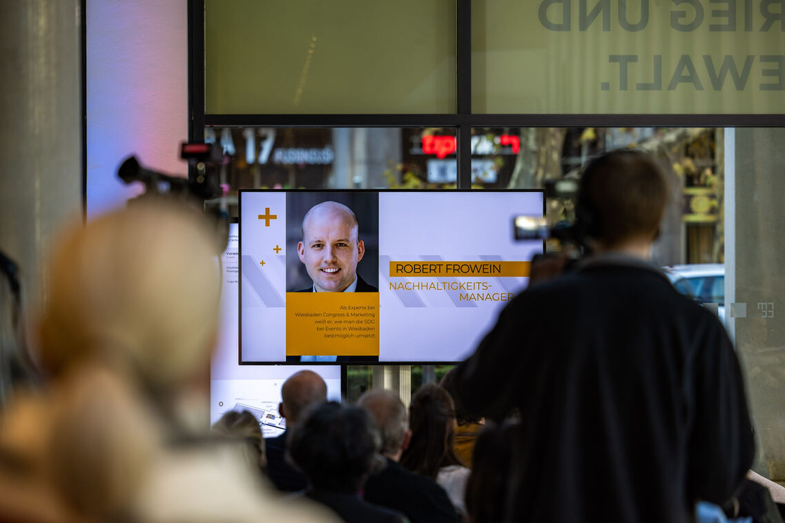 Convention Campus Speaker