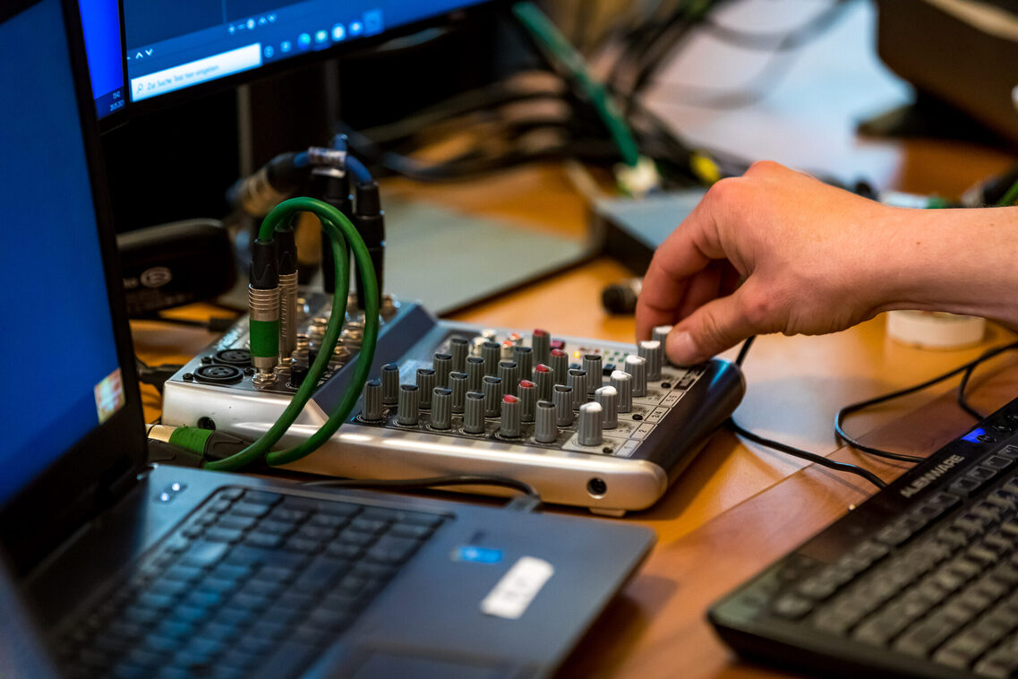 Technische Ausstattung im Streaming-Studio