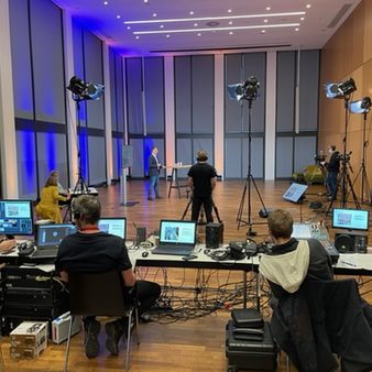 Technikaufbau für die sechste Veranstaltung Convention Wiesbaden Campus - Livestreaming aus dem RMCC