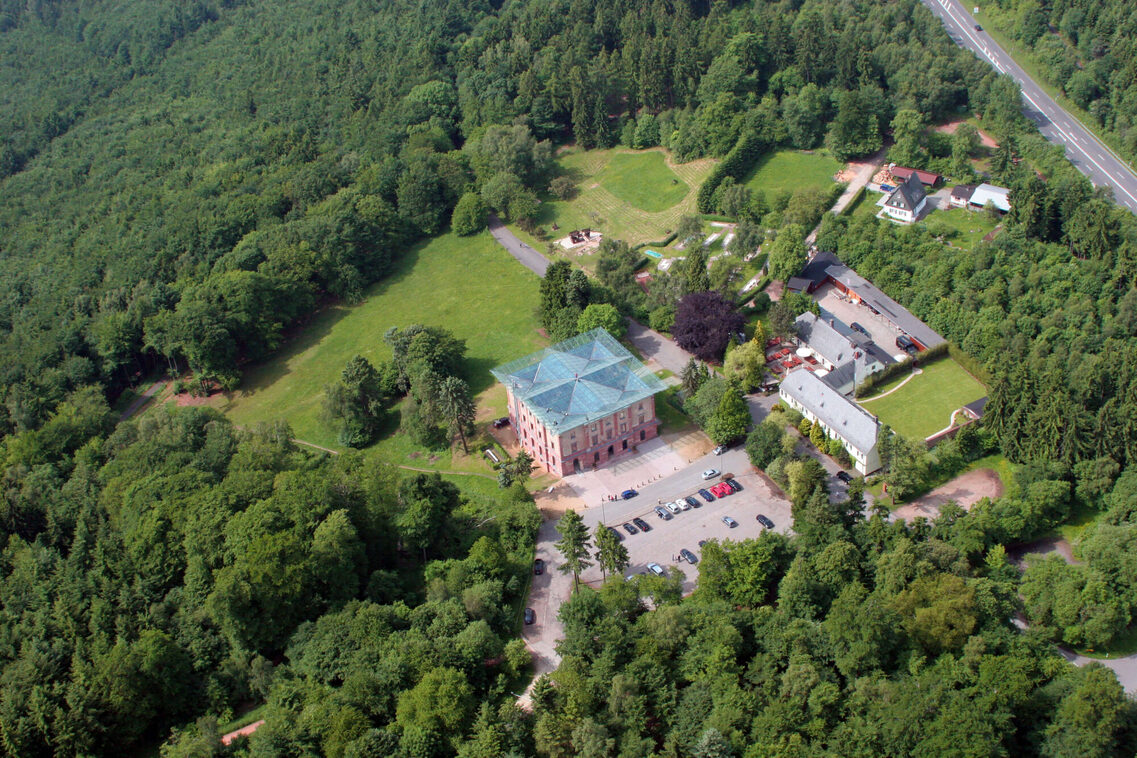 Jagdschloss Platte im Grünen