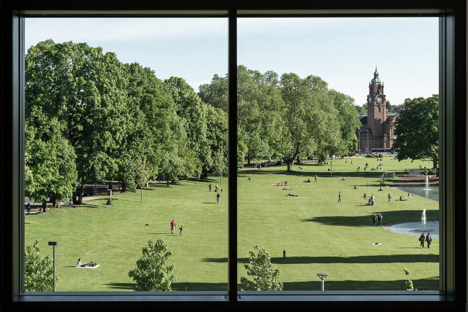 Blick auf den Hauptbahnhof aus dem RMCC