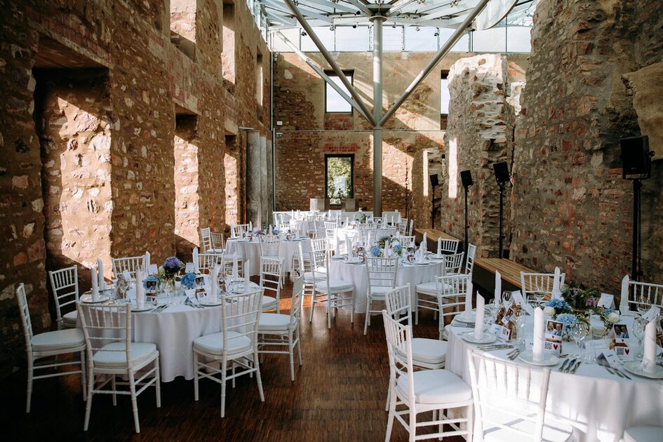 Hochzeitssetting im Jagdschloss Platte