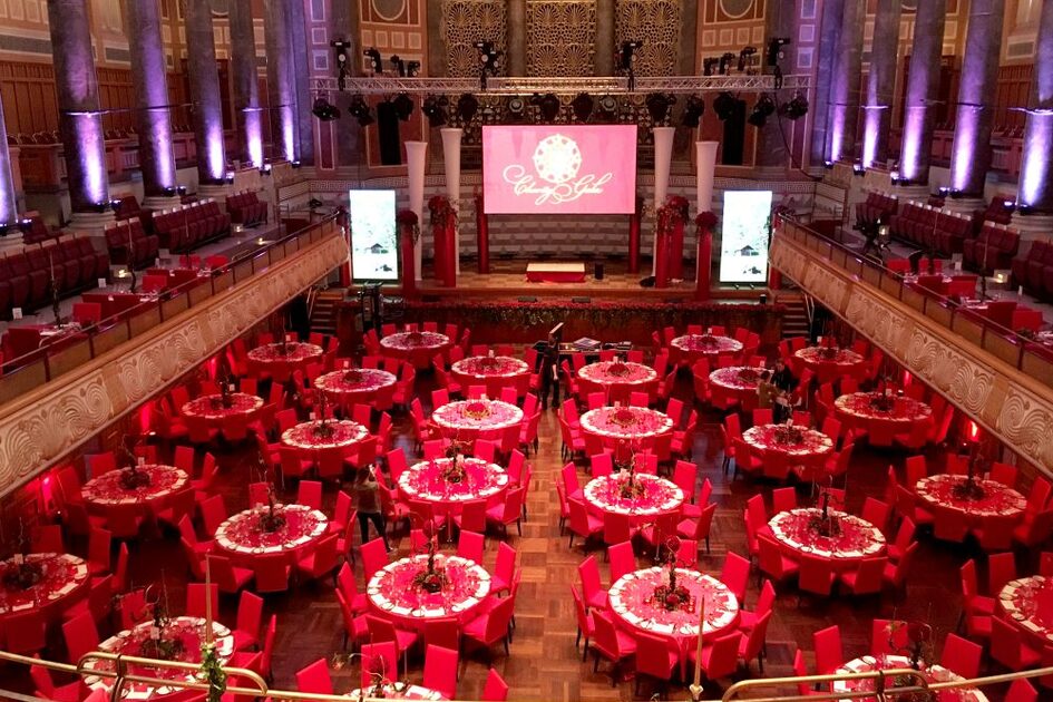 Friedrich-von-Thiersch-Saal Kurhaus - Gala mit runder Betischung im Parkett