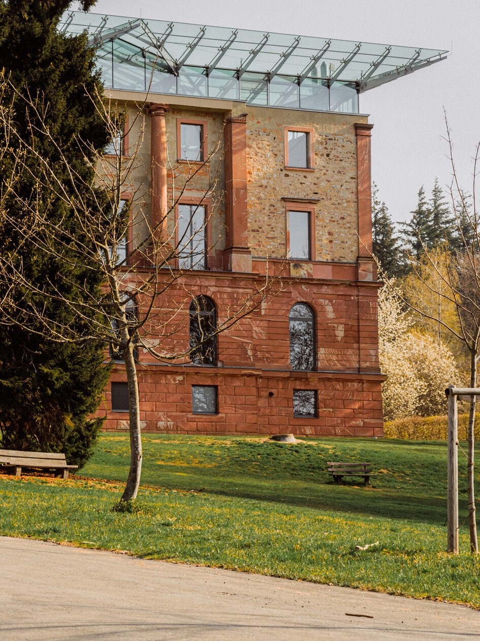 Jagdschloss Platte exterior view