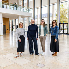 Teamfoto mit Annika Schaad-Diederich, Anne Motzki, Catharina Anselmann, Ulrike Theis,